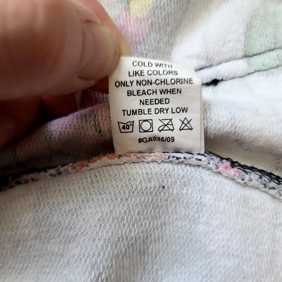 Authentic Vintage by Vintage Girl floral zipper sweatshirt, medium, black w/mult - Picture 9 of 9